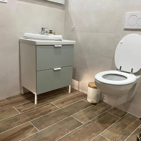 Chalet Lilas & Jaccuzi Privatif Rochesson